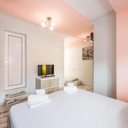 Apartment 2br Maisonette In The Center Varna